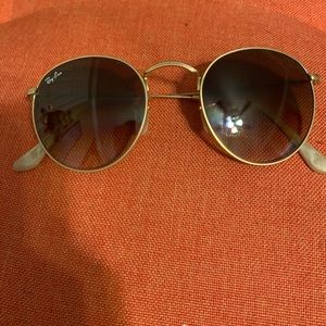women’s aviator ray bans